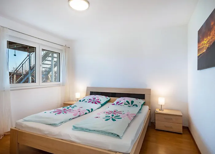 Haus Kienast Маркдорф